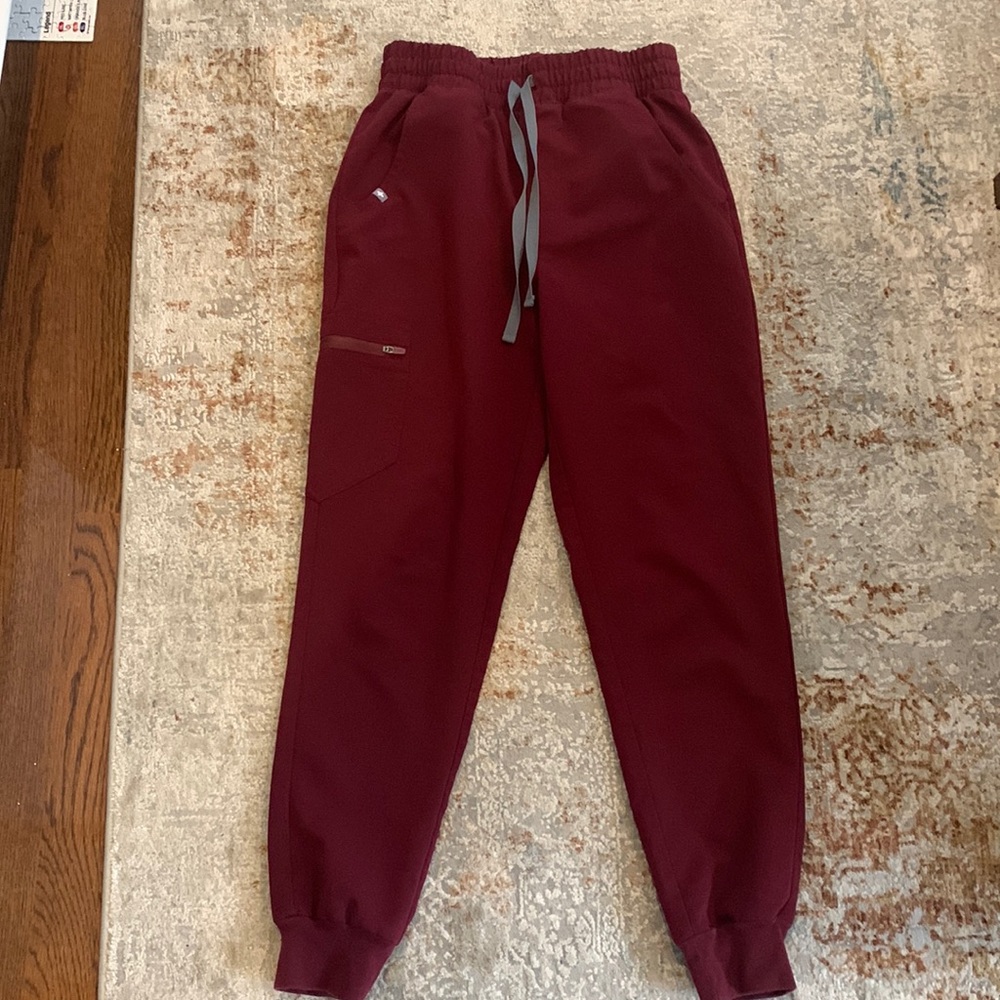 Figs jogger high waisted scrub pants